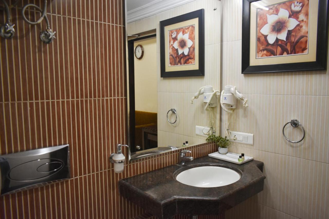 The Orchard Hotell Jharsuguda Exteriör bild